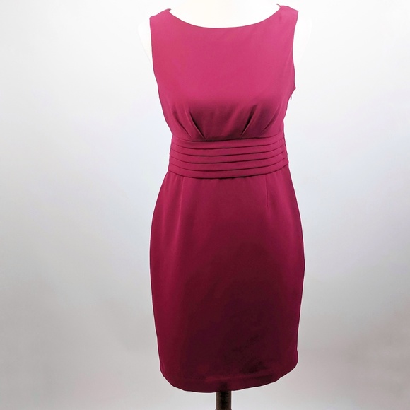 Banana Republic Dresses & Skirts - BANANA REPUBLIC Petites Vera Sheath Dress